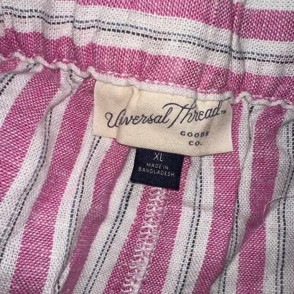NWT! Women's Universal Thread Shorts, XL, Pink & White, Bermuda - Picture 7 of 7